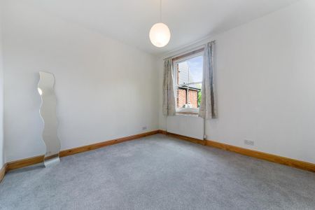 2 bedroom maisonette to rent - Photo 3