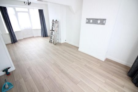 Rosecroft Road, Southall - Photo 2