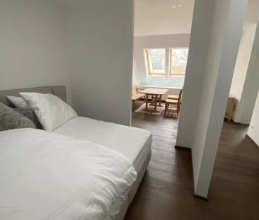 Möblierte Dachgeschosswohnung! Perfekt für Singles oder Pärchen! - Photo 4
