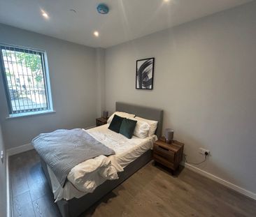 Crosby Road North, Liverpool, L22 - Photo 4