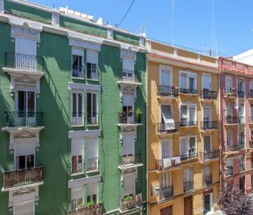 Valencia - Photo 5