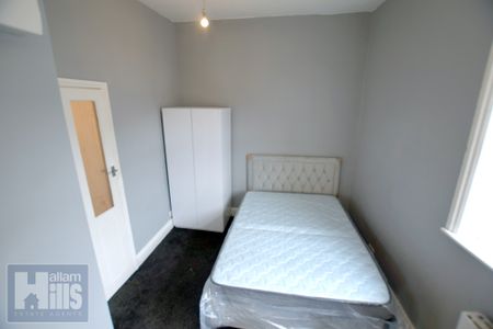 South Road, - Photo 2