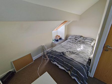 6 bedroom house to rent - Photo 3