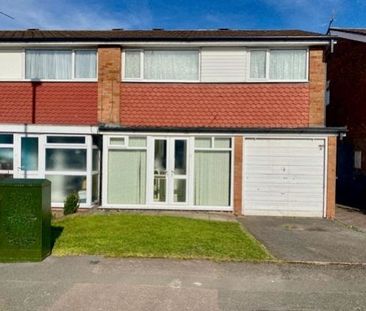 3 Bedroom - Photo 3