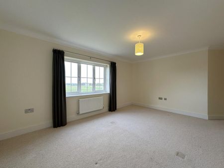 3 bedroom link detached house to rent - Photo 5