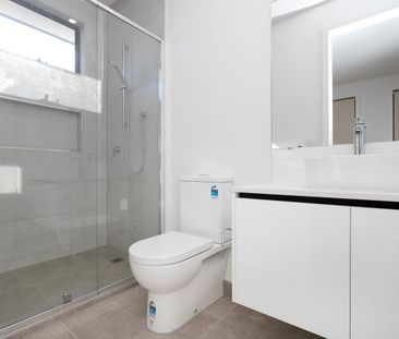 Modern Townhouse Living at Its Finest! - Photo 6