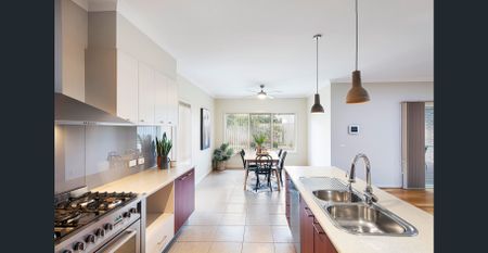 Spacious family home - Photo 4