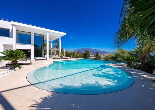 9 bedroom luxury Villa for rent in Benahavís, Andalusia