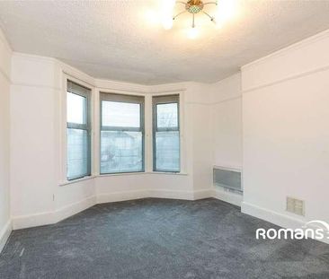 Queens Road, Aldershot, Hampshire, GU11 - Photo 1