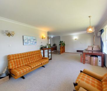 Sunny Two-Bedroom Unit in the Heart of Cherrywood - Cherrywood - Photo 5