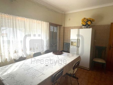 Moradia T3 em Santarém - Photo 2