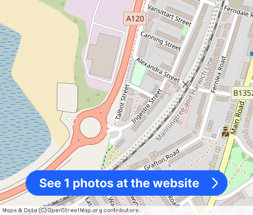 Weavers Court, - Photo 1