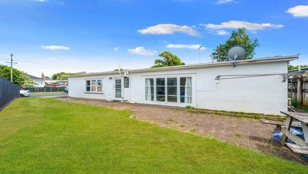 43A Hallberry Road, Mangere East, Auckland - Photo 3