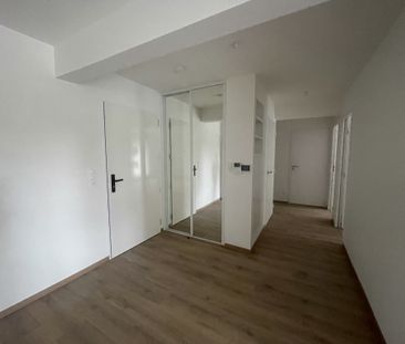 Location Appartement 3 pièces 75m² CHAMALIERES 63400 - Photo 6