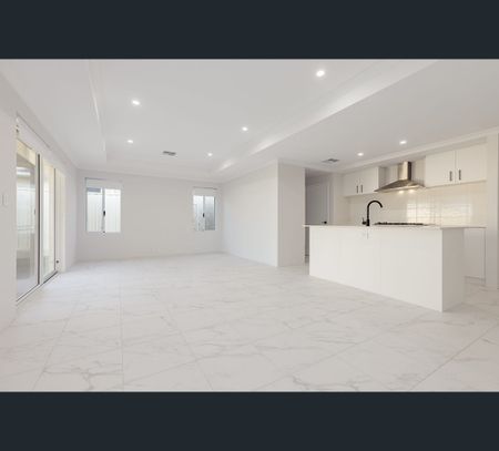 9 Medina Way, Dawesville, WA 6211 - Photo 2