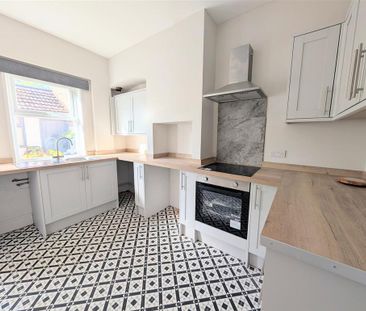 3 bedroom apartment to rent - Photo 1
