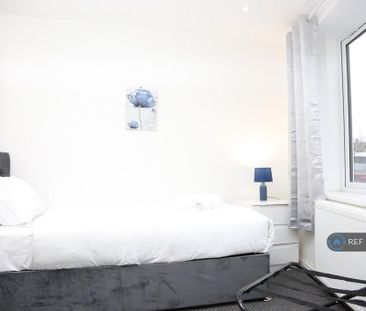 1 bedroom in a house share to rent - Photo 6