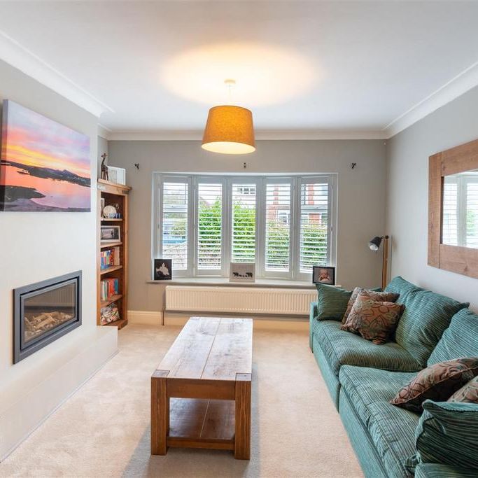 5 bedroom semi-detached house to rent - Photo 1