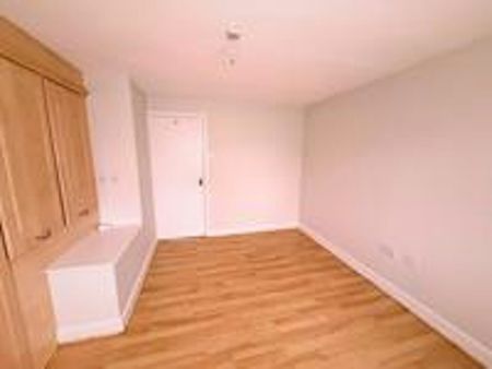 Town house to rent on - Photo 4