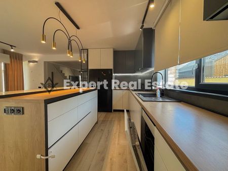 VILA INDIVIDUALA MODERNA-PET FRIENDLY-OTOPENI - Fotografie 3