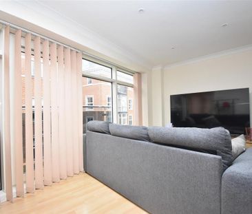 2 bedroom apartment to rent - Photo 4