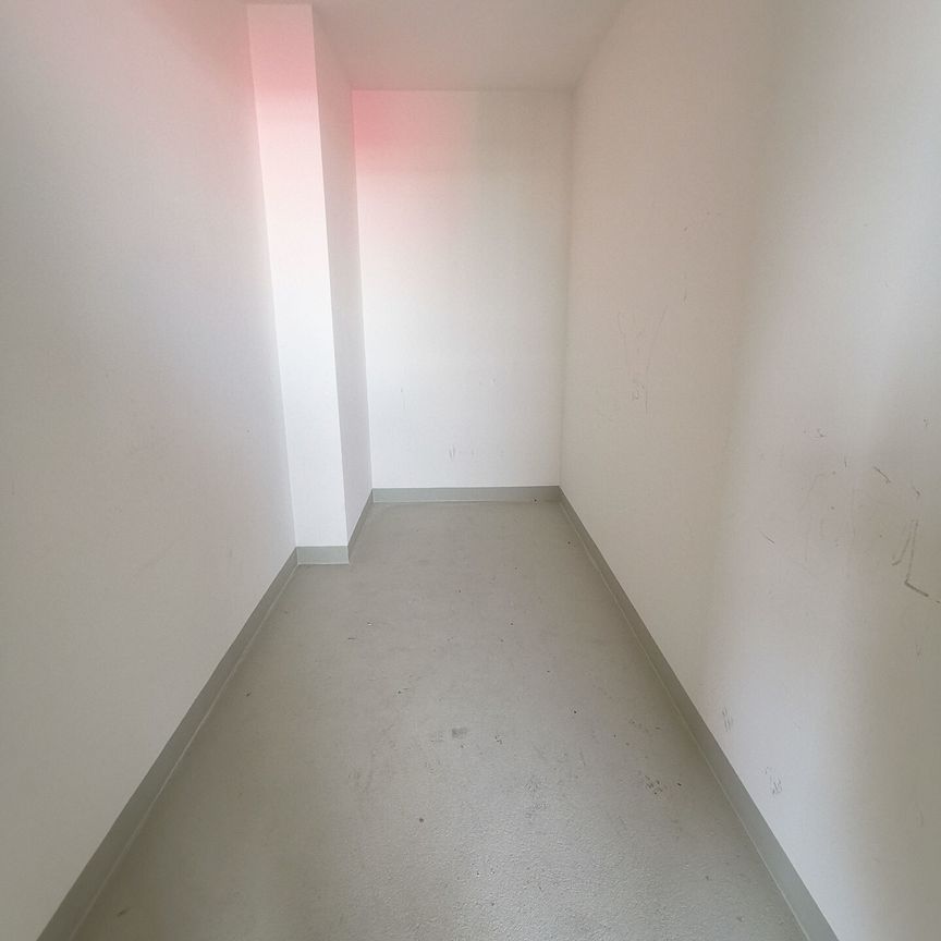 RAX2: Hofseitige 2-Zimmer Wohnung mit großer Loggia in 1100 Wien zu mieten - Photo 1