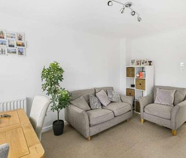 Lyon Oaks, Bracknell, RG42 - Photo 3