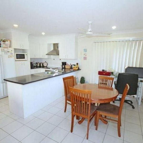 Low Maintenance Convenient Location! - Photo 1