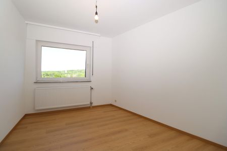 Attraktive Etagenwohnung (oberstes Geschoss) - Photo 3