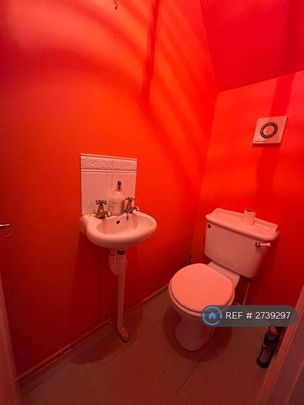 3 bedroom detached house to rent - Photo 1