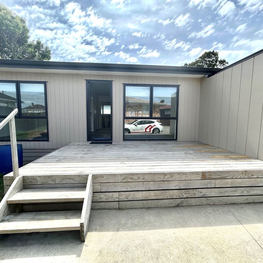 11B Collett Road, Otara, Auckland - Photo 1