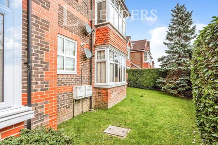 1 bedroom apartment to rent Eliot House, Haywards Road, Haywards Heath, RH16 - Photo 2