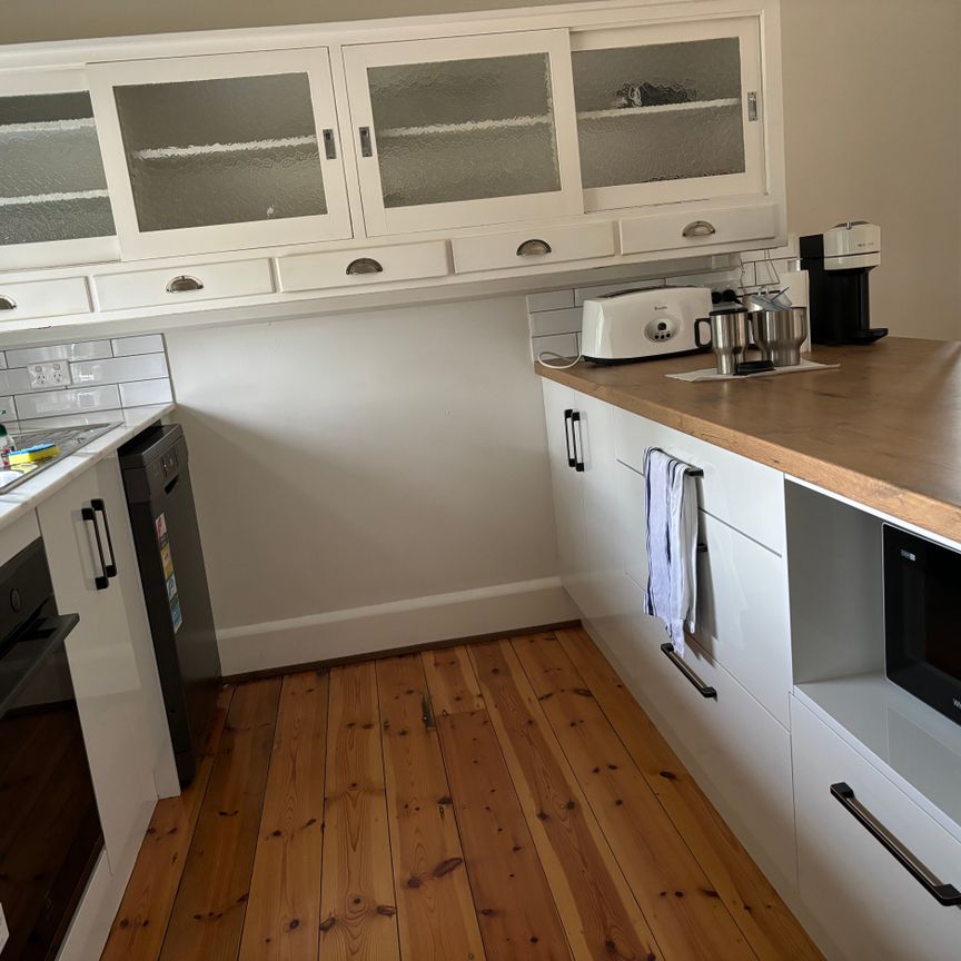 Rowland Flat - Photo 1