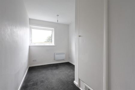 3 bedroom Terraced House to rent in Links Walk, Newcastle Upon Tyne, NE5 - Photo 4