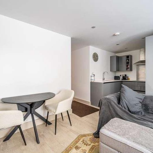 High Wycombe, Buckinghamshire, HP11 - Photo 1