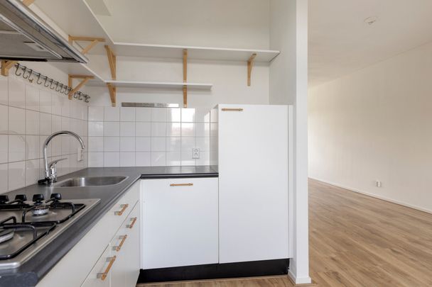 Te huur: Appartement Meerdervoortstraat 119 A 02 in Rotterdam - Photo 1