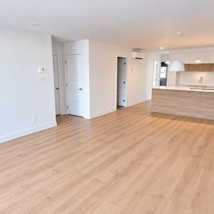 LIBRE — 5½ Neuf 2025, 3 Càc, Plain-pied - Photo 2