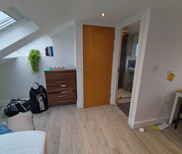 1 bedroom flat to rent - Photo 4