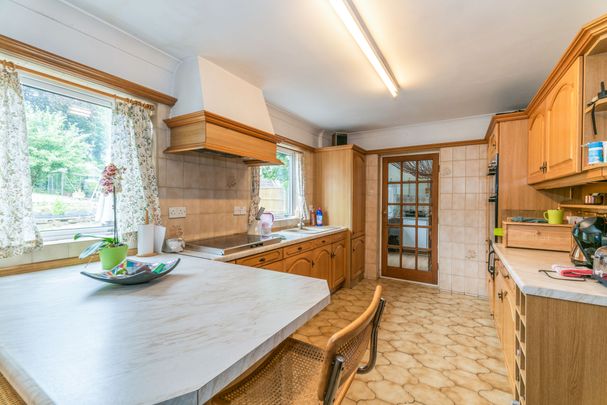 4 bedroom house to rent Lea Road, Ravenshead, Nottingham, NG15 - Photo 1