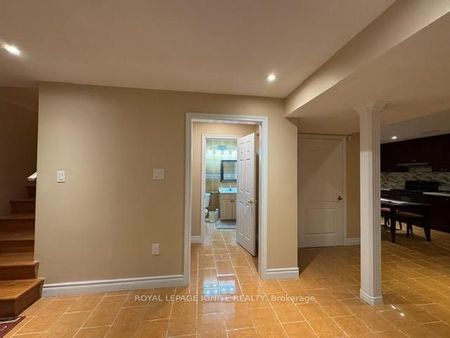 For Lease - 5 Scarboro Avenue Unit# Lower, Toronto, Ontario - Photo 5