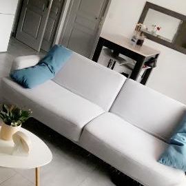 T3 de 47 m² au rez-de-chaussée clim. 1 place de parking. - Photo 1