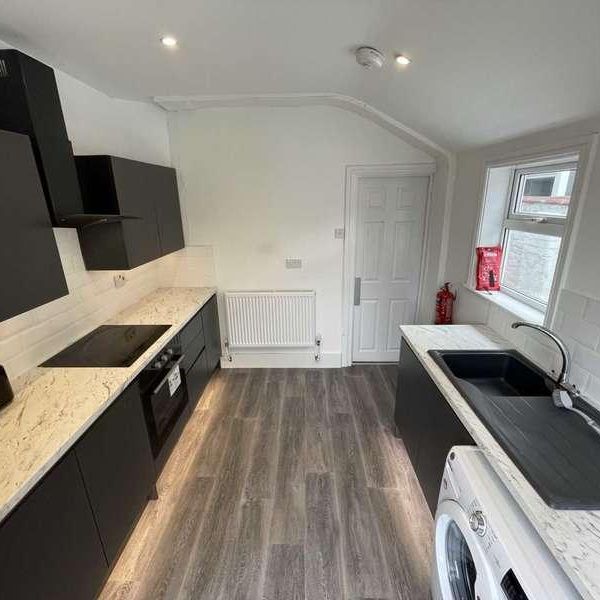 Patrick Street, Grimsby, DN32 - Photo 1