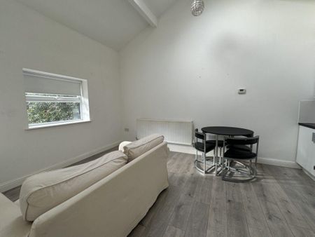 1 bedroom ground floor flat to rent - Photo 3