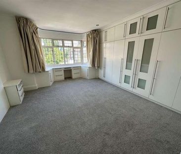 Penshurst Gardens, Edgware, HA8 - Photo 5