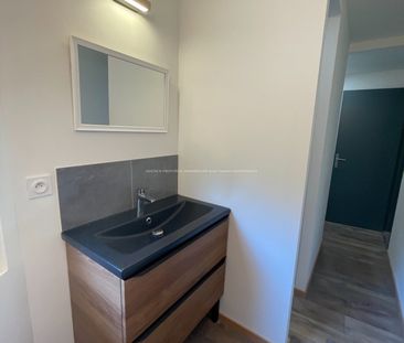 Location Appartement 2 pièces 50m² VISAN 84820 - Photo 3