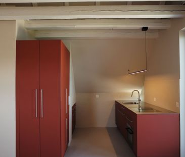 Exceptional Attic Apartment in Thalwil with 180° Views of Lake Zuri... - Photo 2