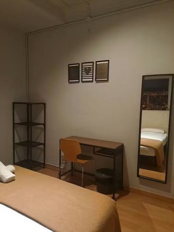 Carrer d'Aragó, Barcelona, Catalonia 08007 - Foto 3