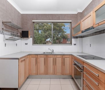 Unit 1/4 Noble Street, - Photo 3