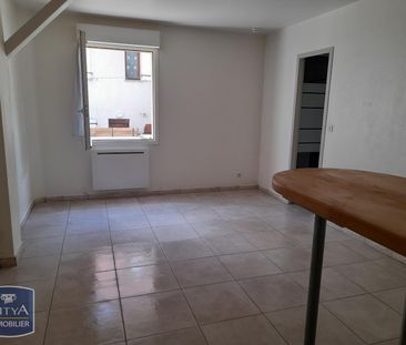 Location Appartement 1 pièce 21m² BOURGES 18000 - Photo 2