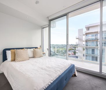 Stunning, Fully Furnished Apartment in Walkerville - Photo 3